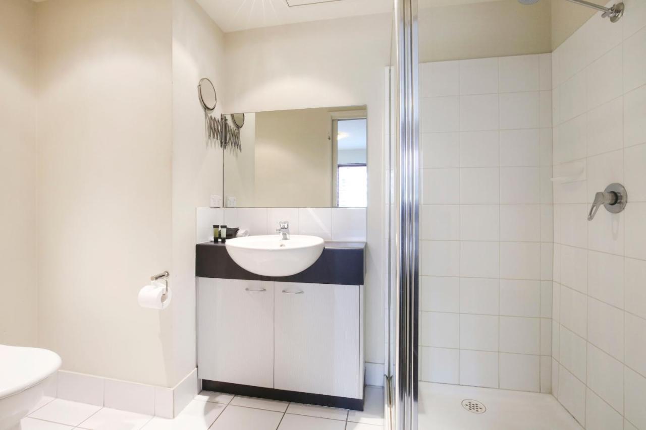 Aparthotel Plum Serviced Carlton