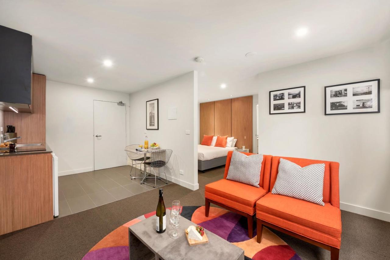 Aparthotel Plum Serviced Carlton