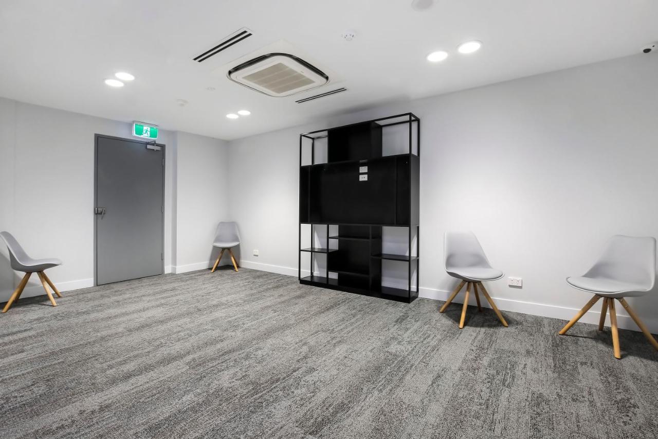 Plum Serviced Carlton Melbourne