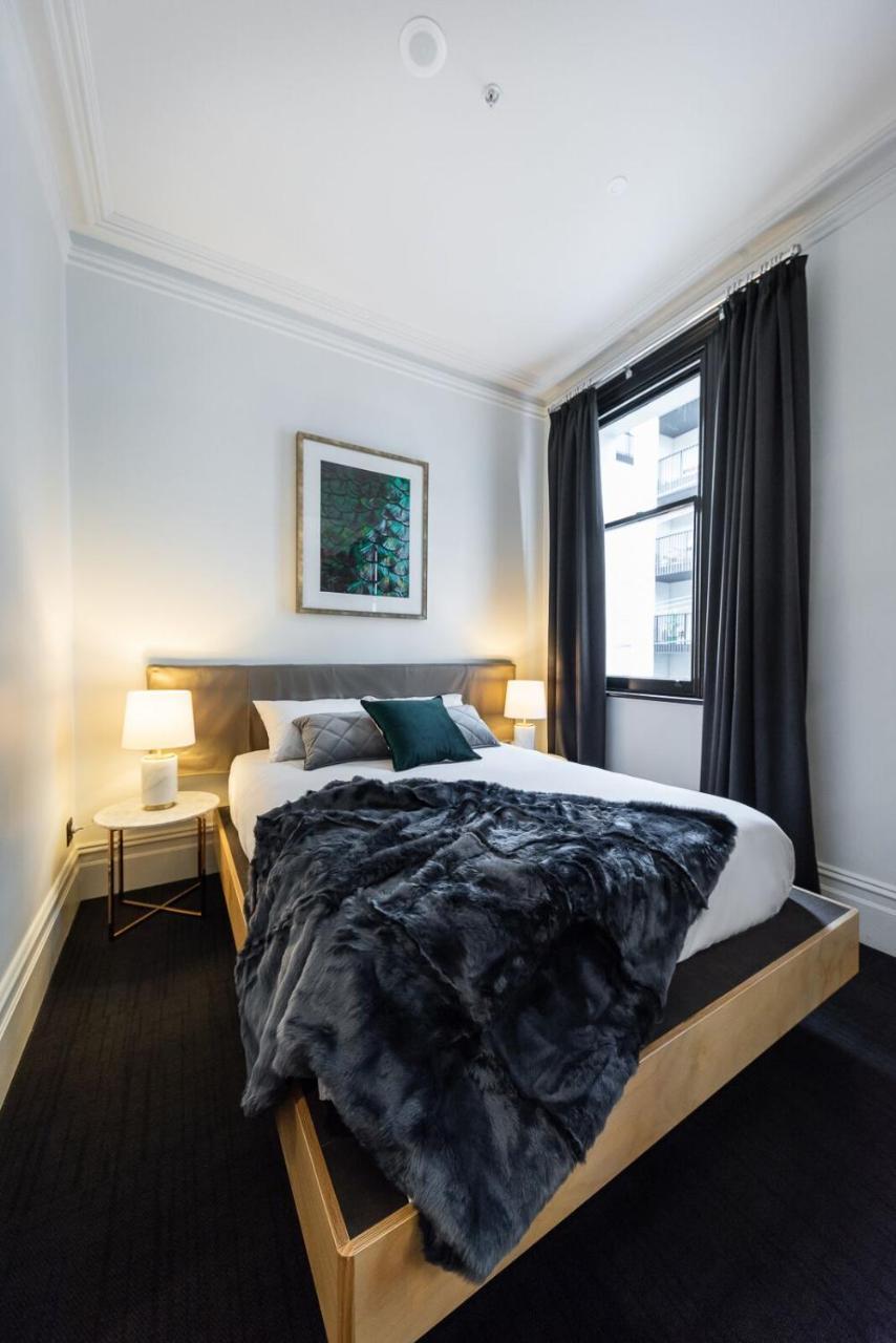 East Brunswick Hotel 5*