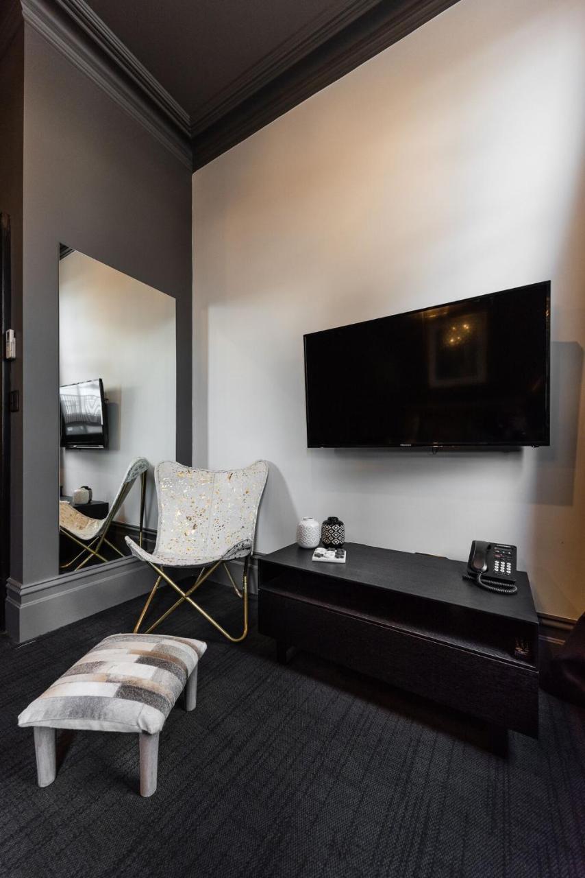 East Brunswick Hotel 5*