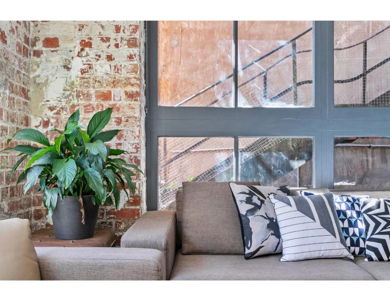 Chic Warehouse In Hipster, Foodie Hub