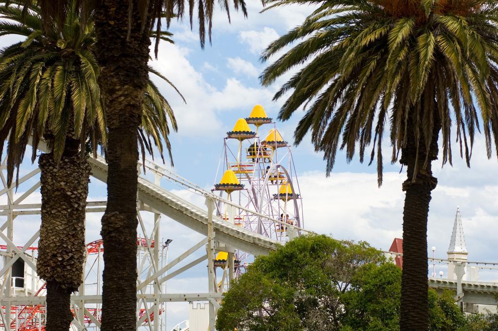 Aparthotel Quest St Kilda Bayside 4*