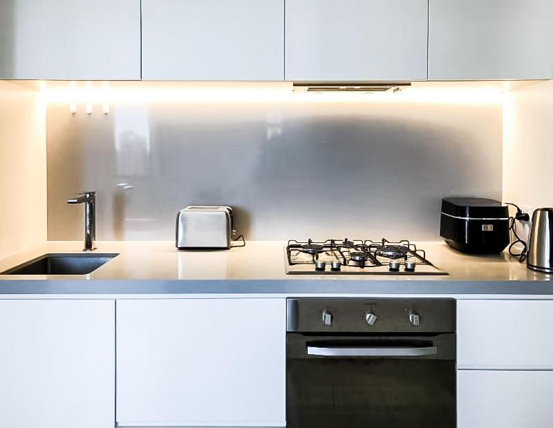 Empire Tower Apartment *
