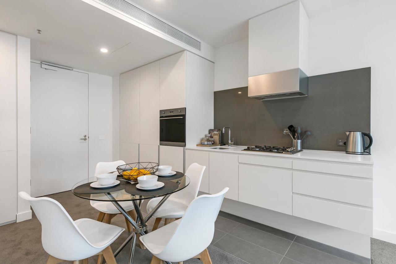 Complete Host Shadowplay Apartment Melbourne