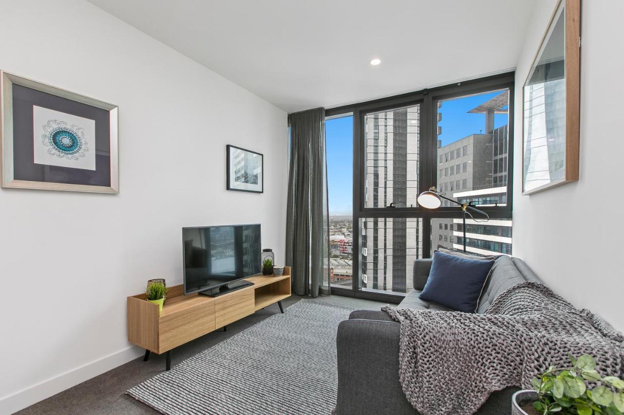 Complete Host Shadowplay * Melbourne
