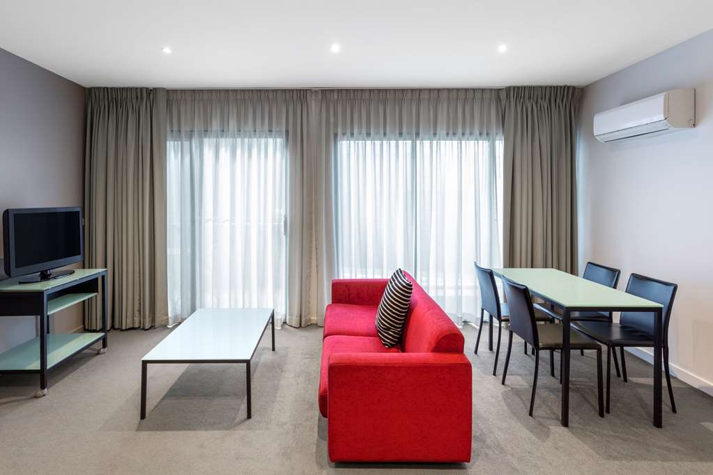 Adina St Kilda Aparthotel