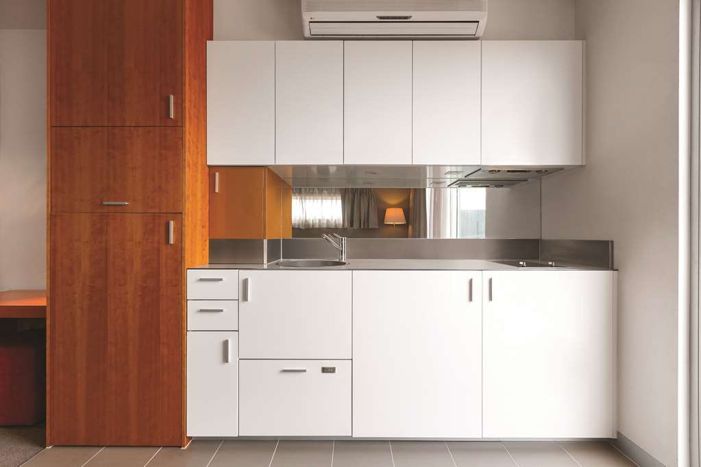 Adina St Kilda Aparthotel 4*