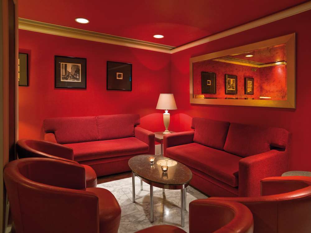 The Savoy On Little Collins 4*
