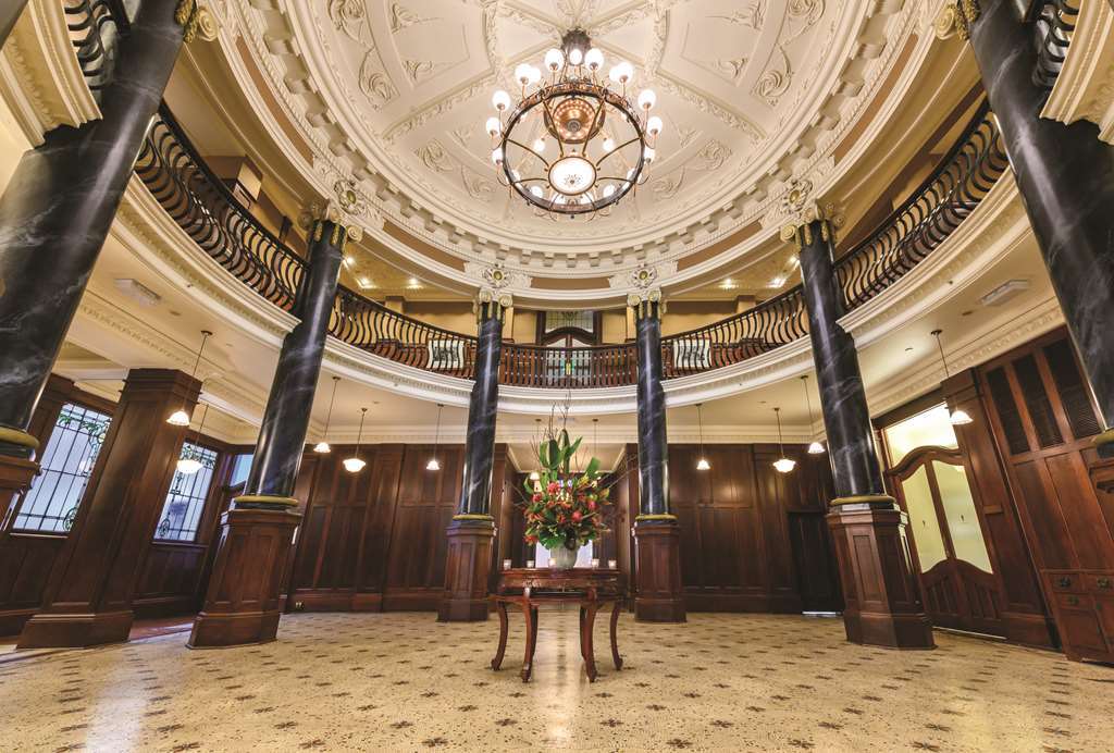 Rendezvous Hotel