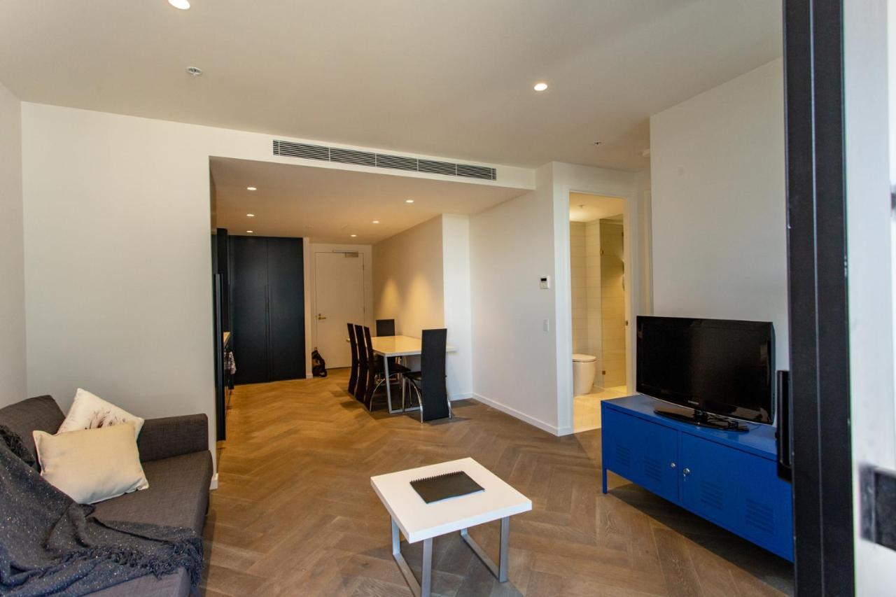 Apartment Readyset Opera *
