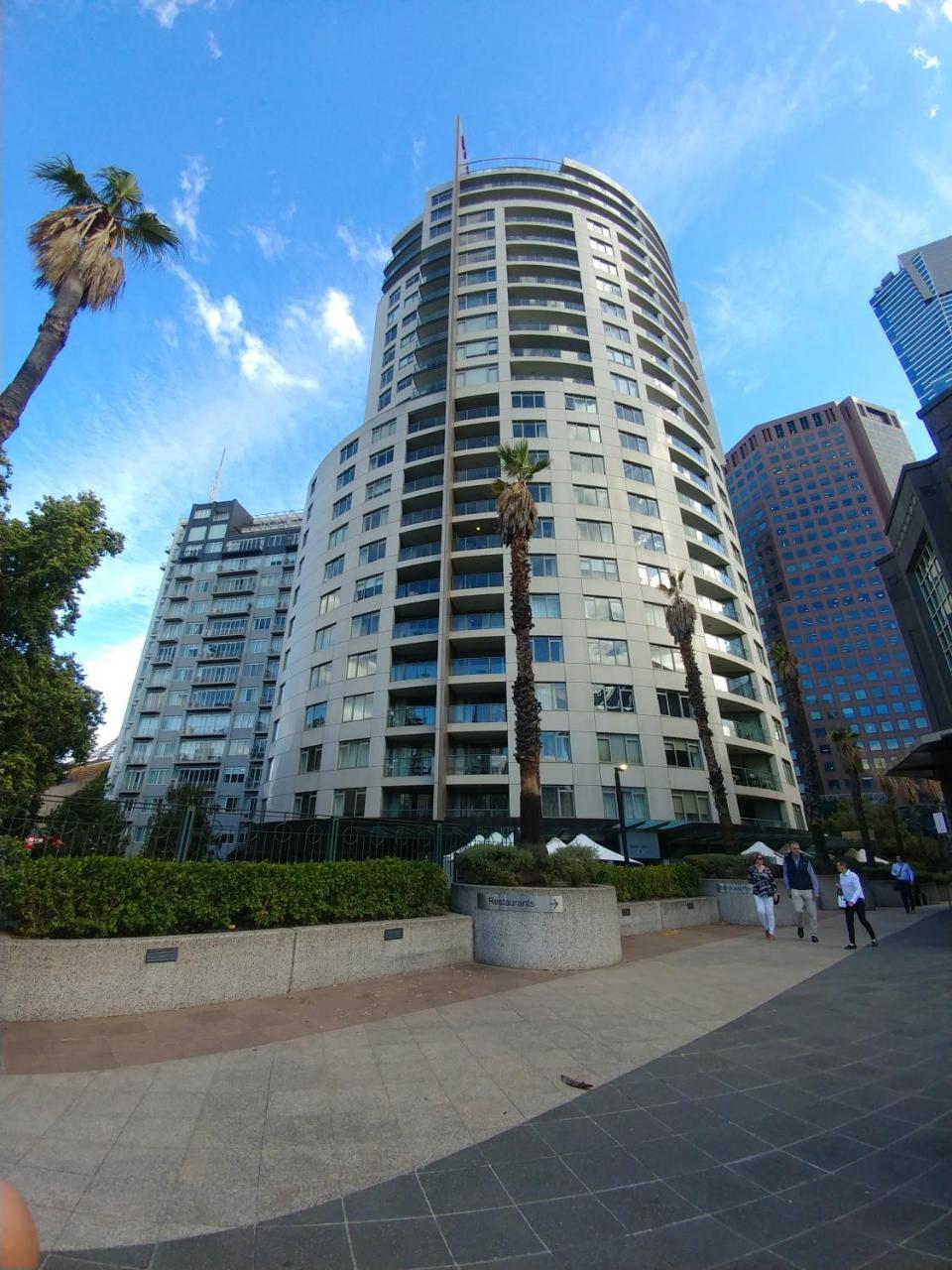 Privatestudio In Quay West Building Apartment