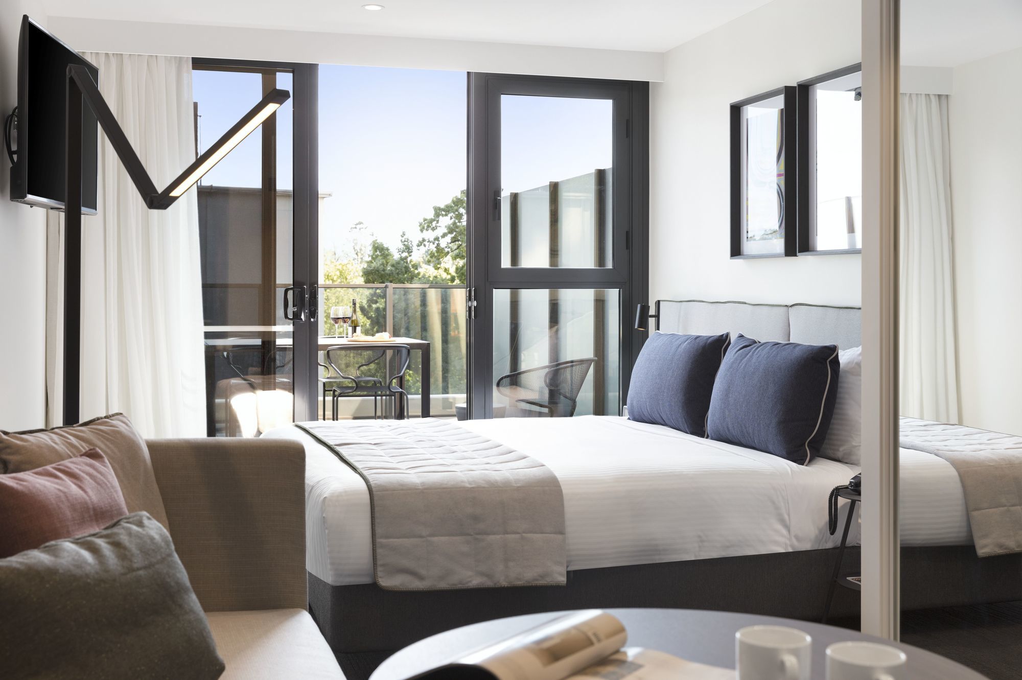 Aparthotel Quest St Kilda Road Melbourne