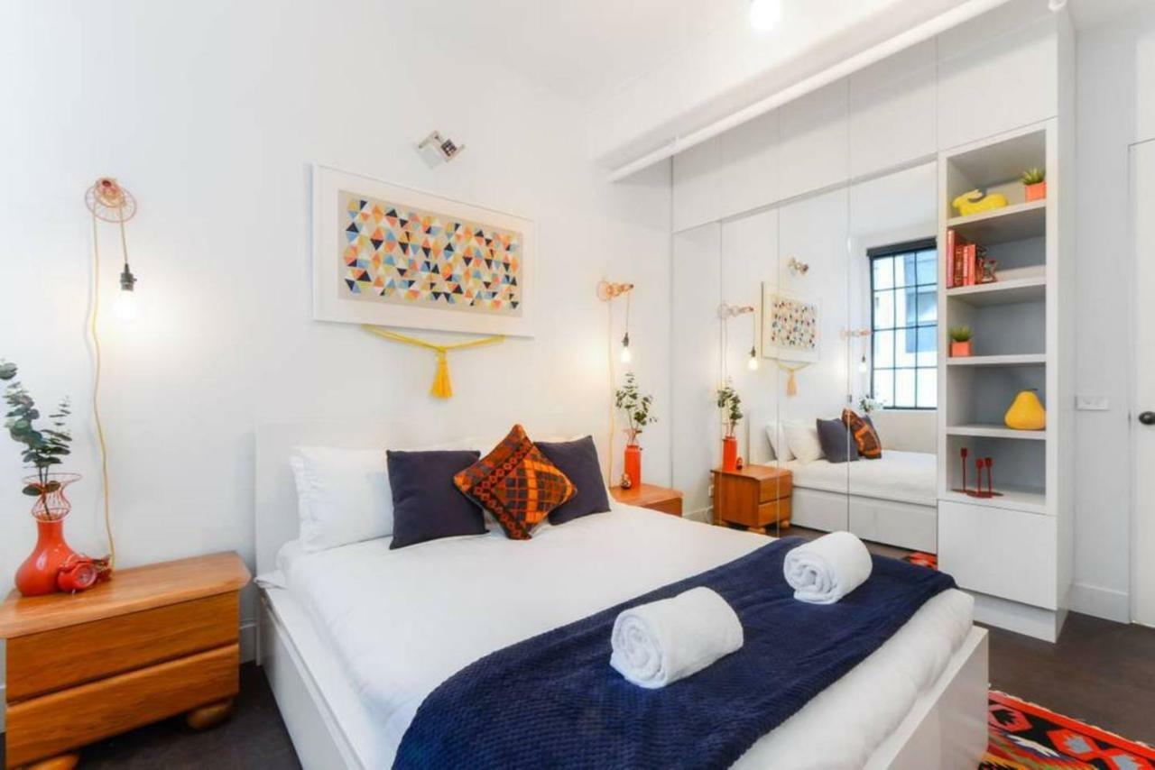 Spacious Designer Warehouse Cbd Apartment Melbourne