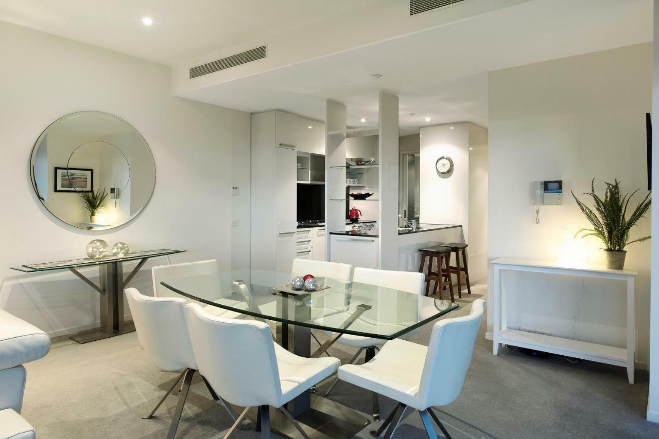 Eureka Tower Apartment *