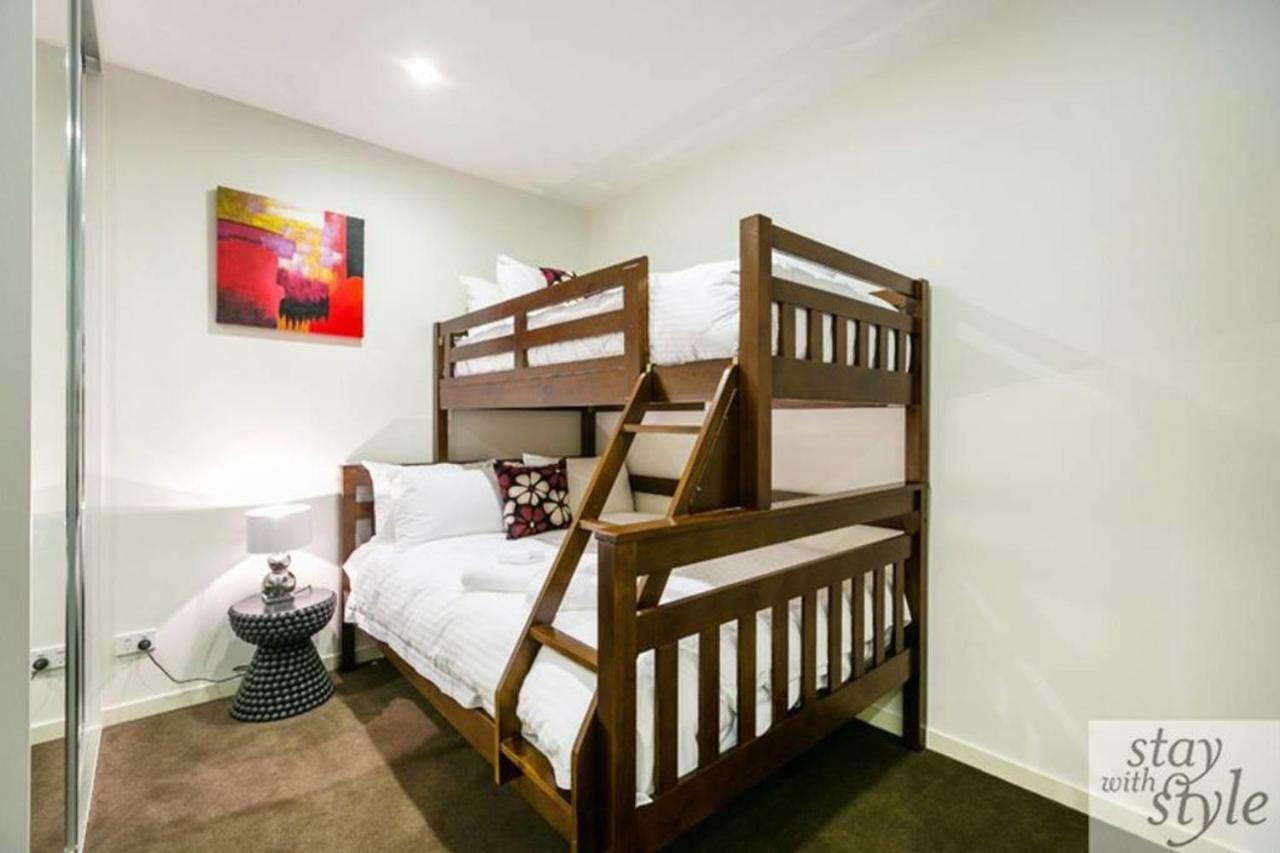 Star - Central City Location - Sleeps 5 * Melbourne