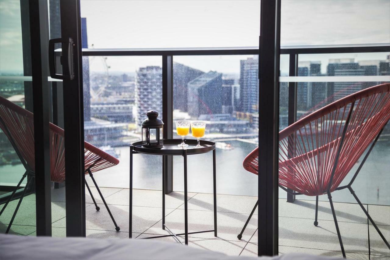 Pars - Collins Wharf Waterfront, Docklands Apartment Melbourne