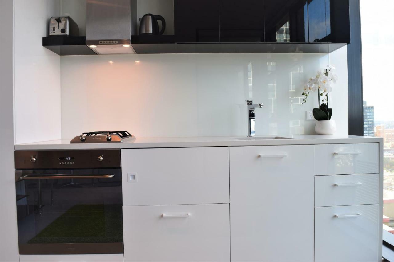Executive Little Collins Street Apartment