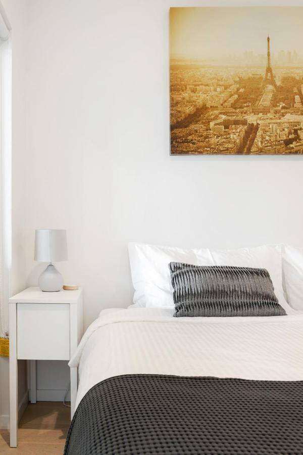 South Yarra View With Car Park, Amazon Alexa, Spotify, Netflix, And Wifi Apartment