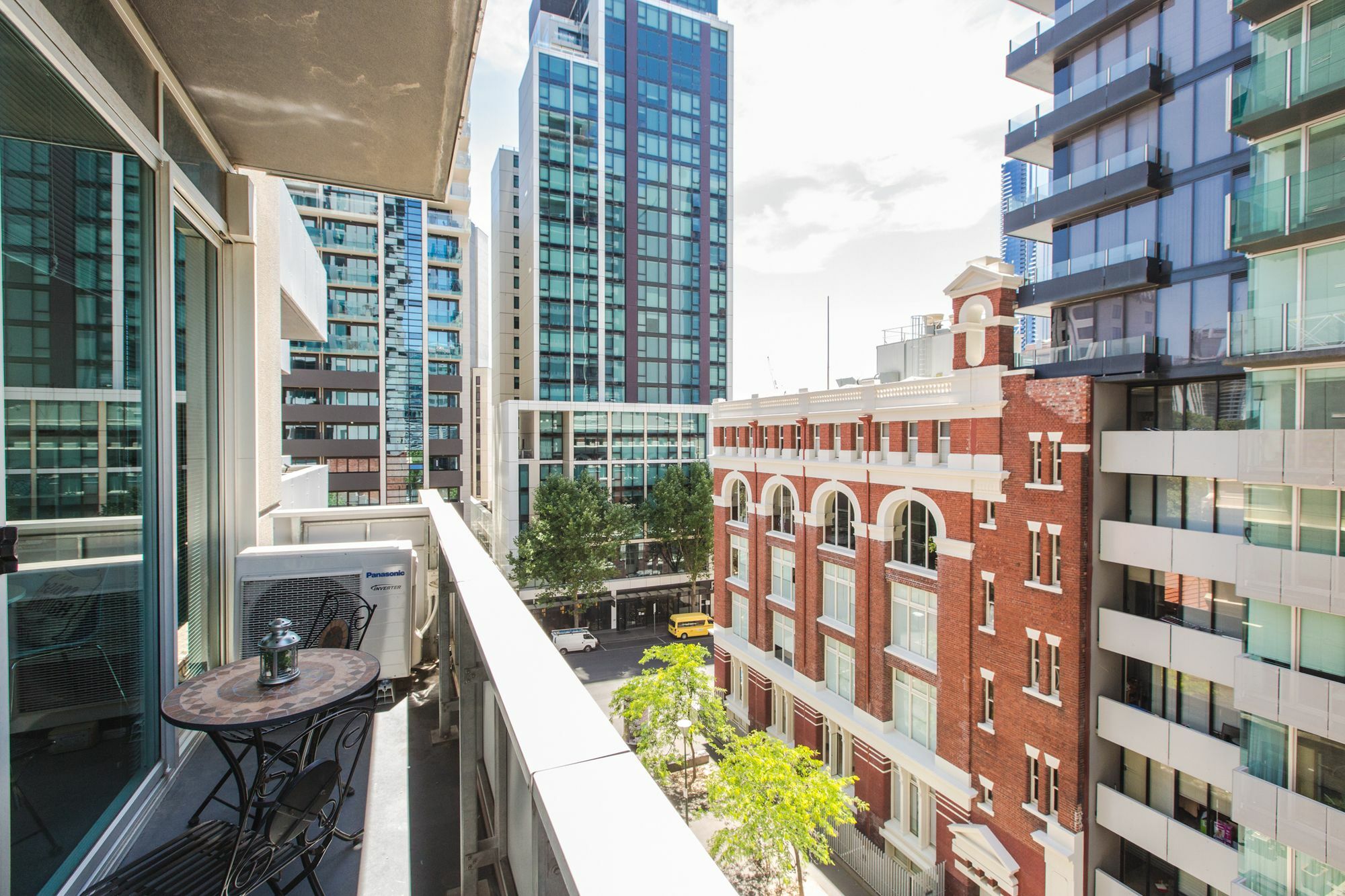 Apartment South Yarra 1 Bdr *