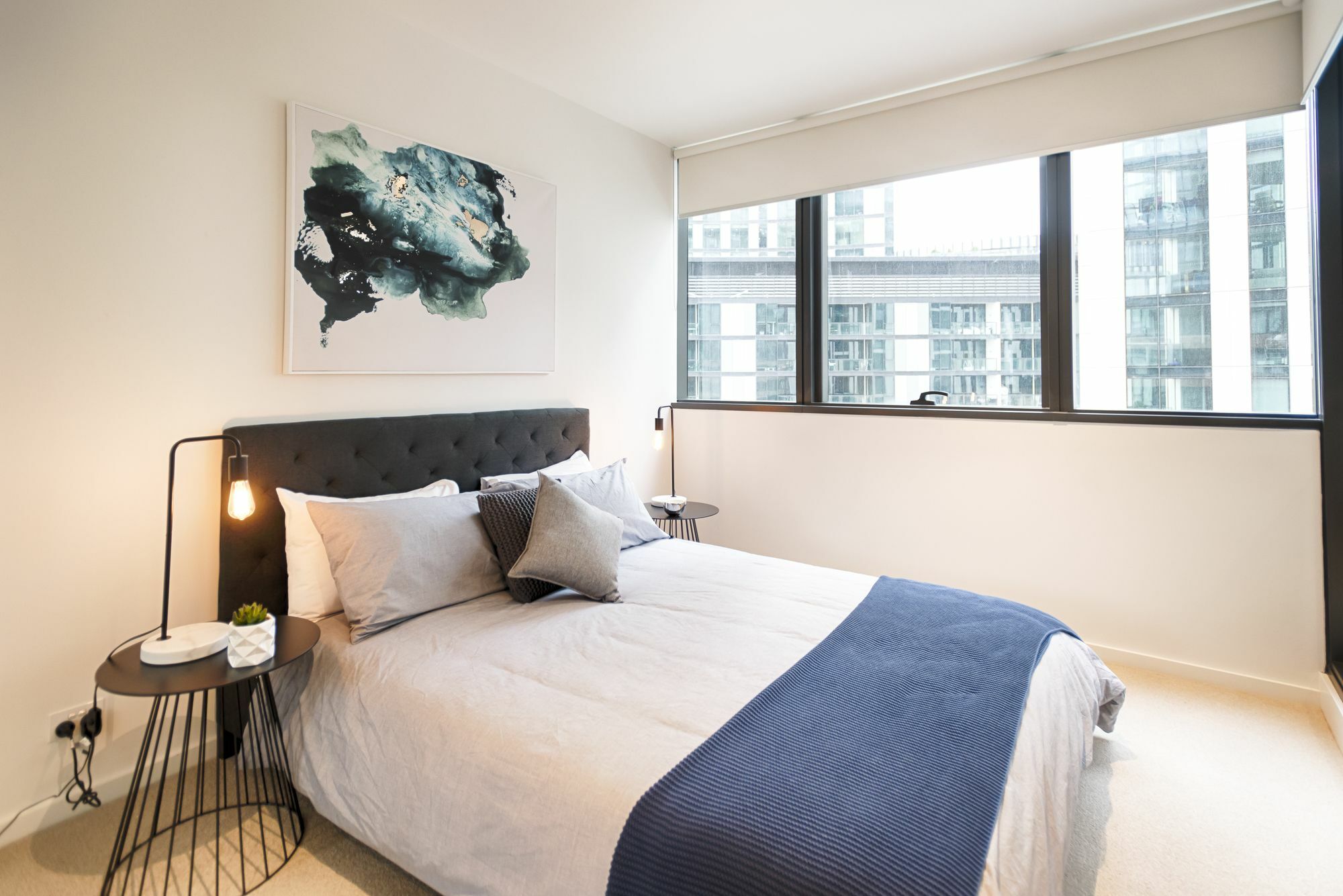 Orange Apartment *