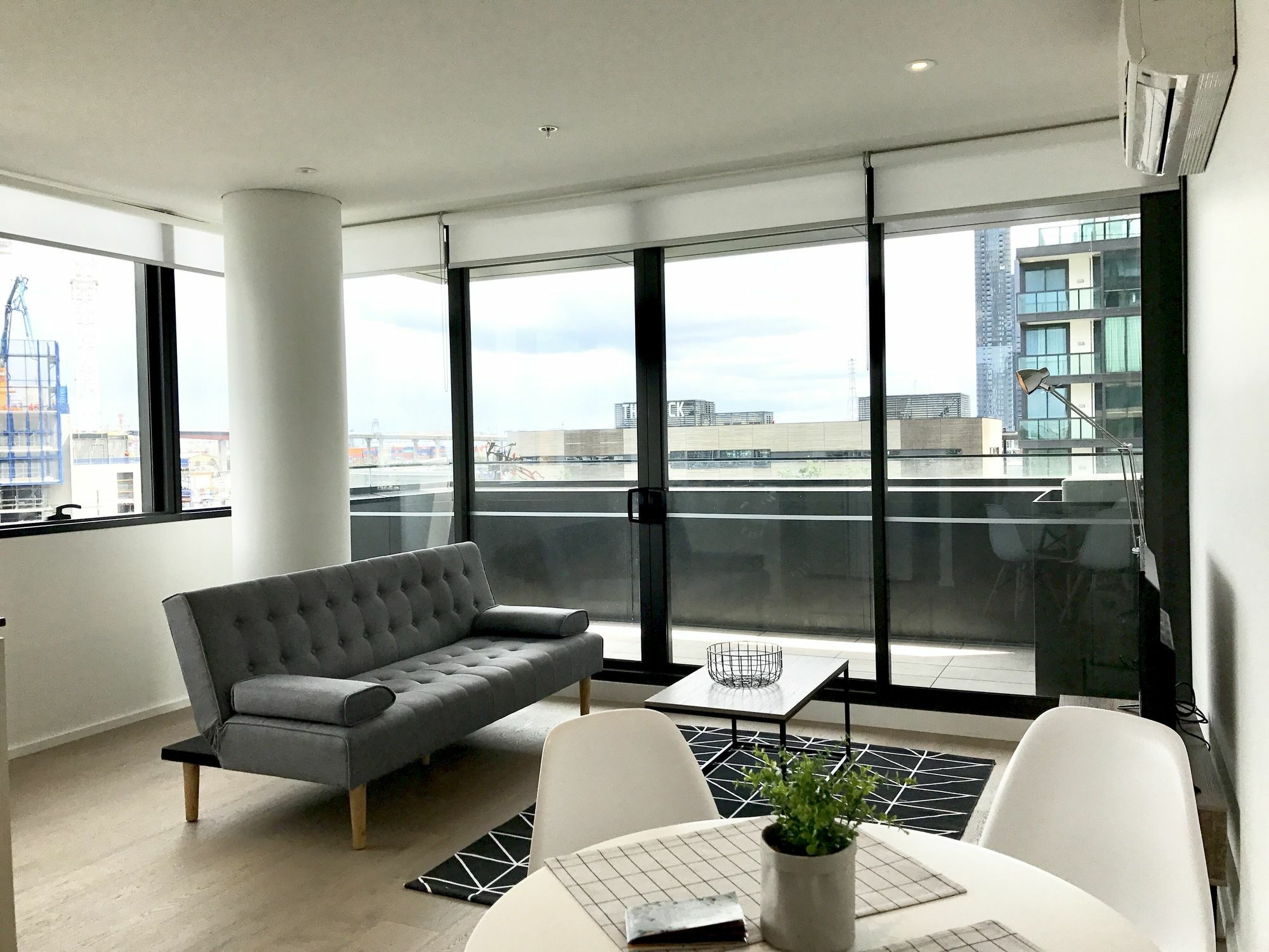 Urbanminder @ 889 Apartment Melbourne