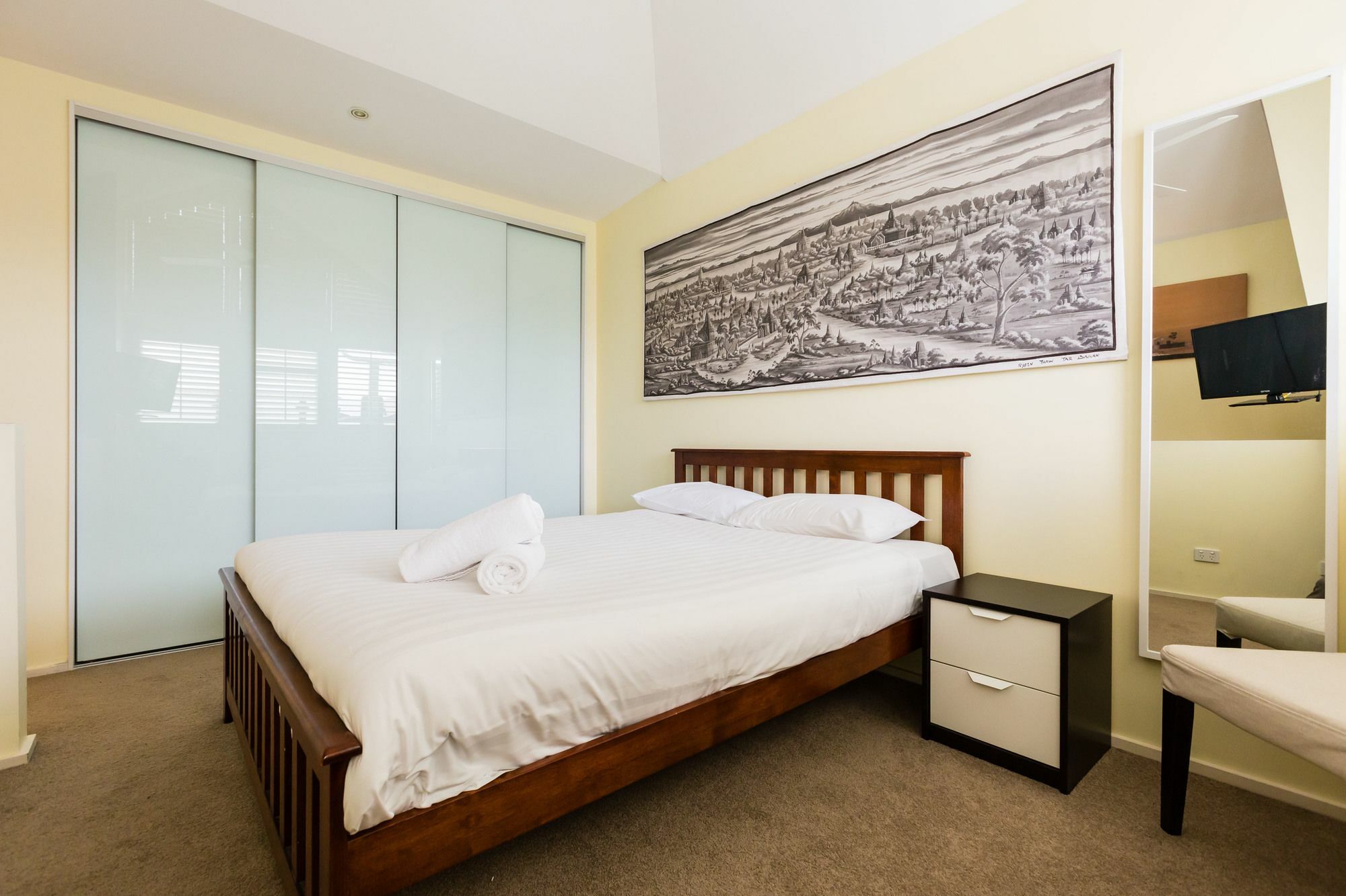 Alexander, 2bdr South House