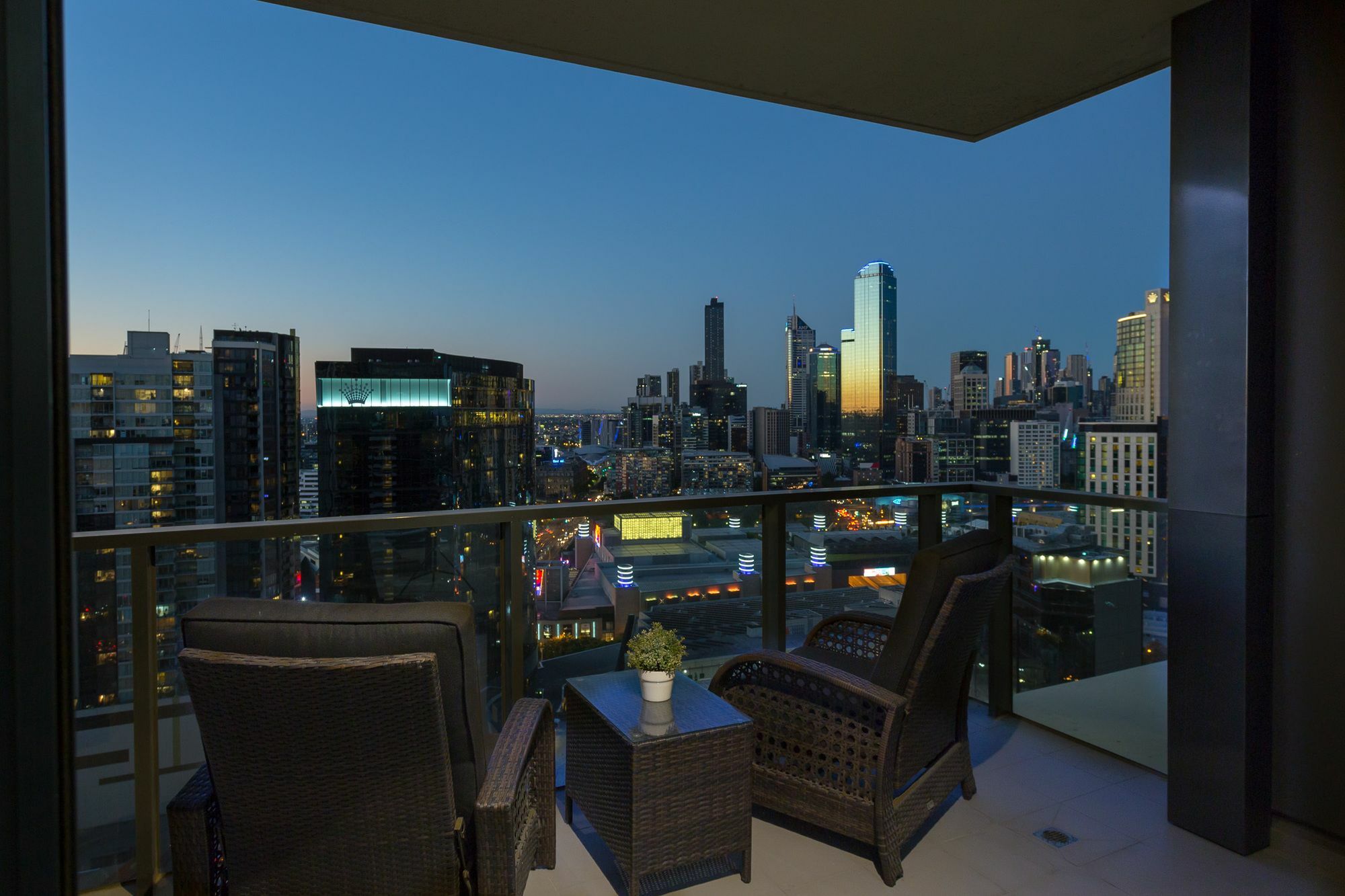 Luxury By Royal Apartamento Melbourne