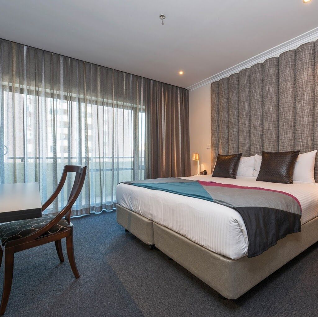 Mantra On Russell Aparthotel