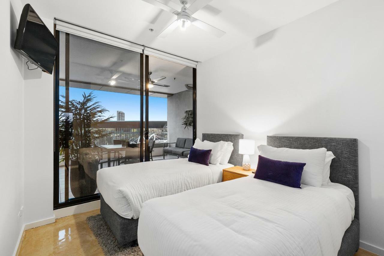 Flinders Wharf Apartment *