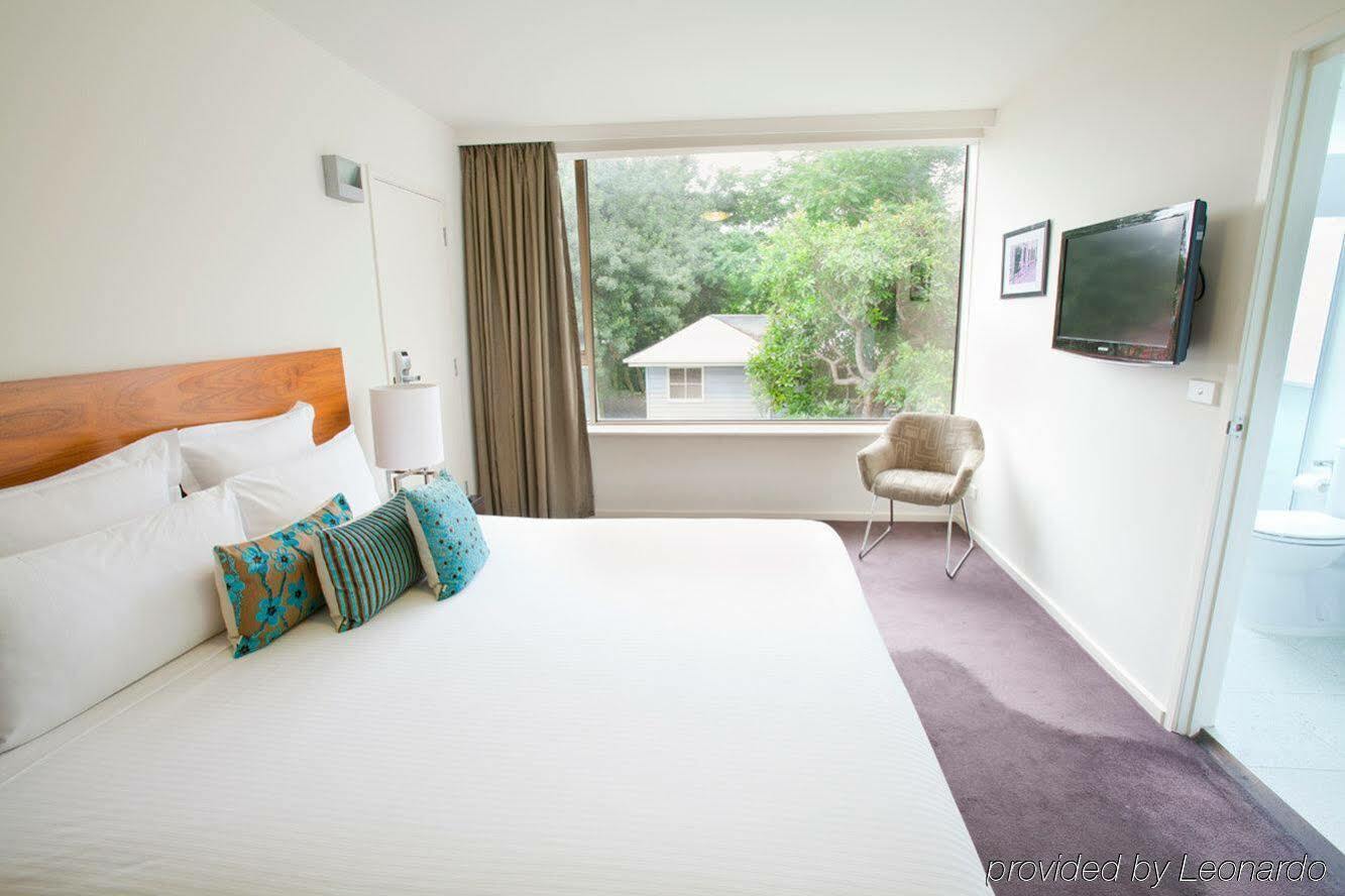 Cosmopolitan And 3* Melbourne