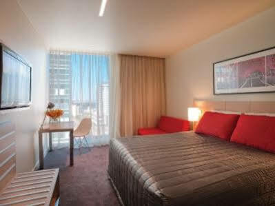Travelodge Docklands Hotel