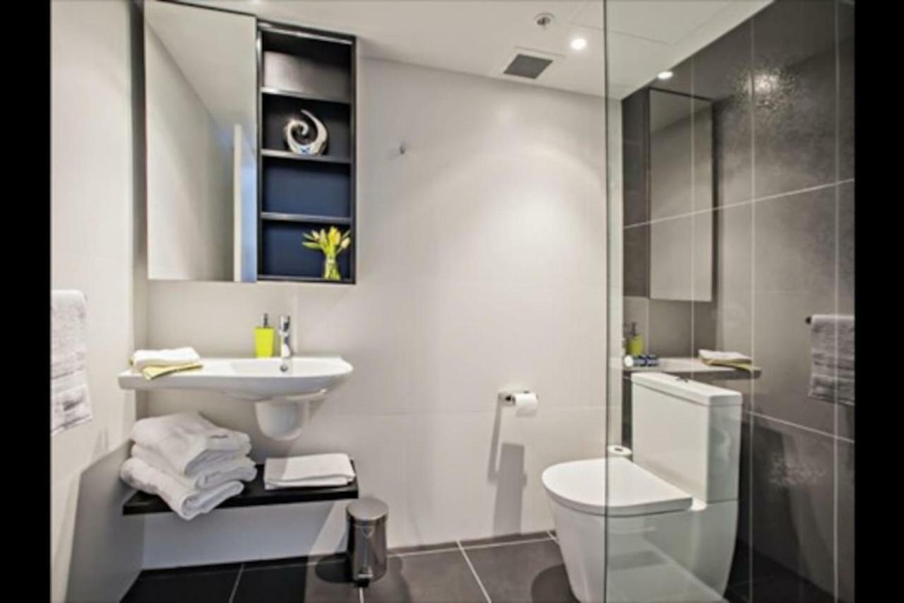 Apartment Owen - Soaring City Views Central Location