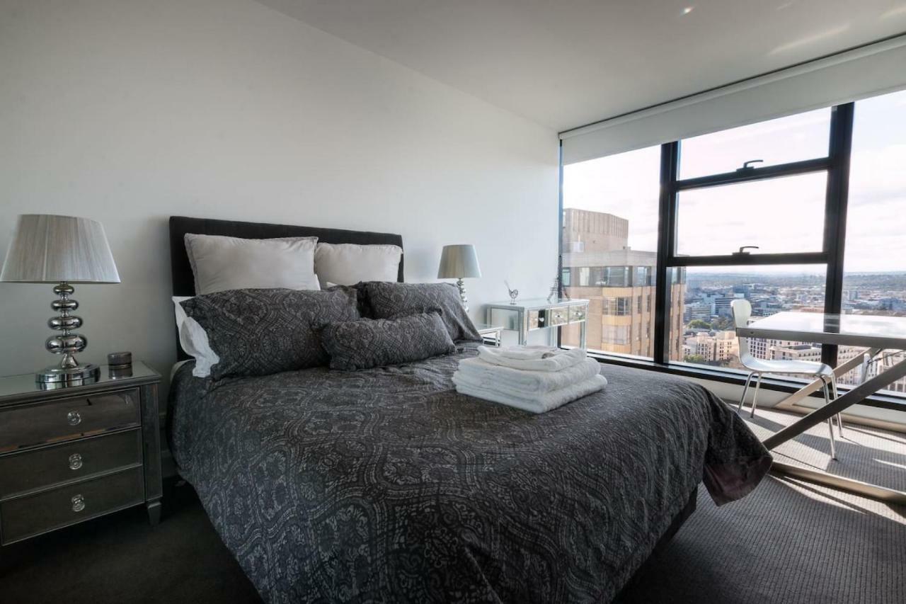 Apartment Owen - Soaring City Views Central Location Melbourne
