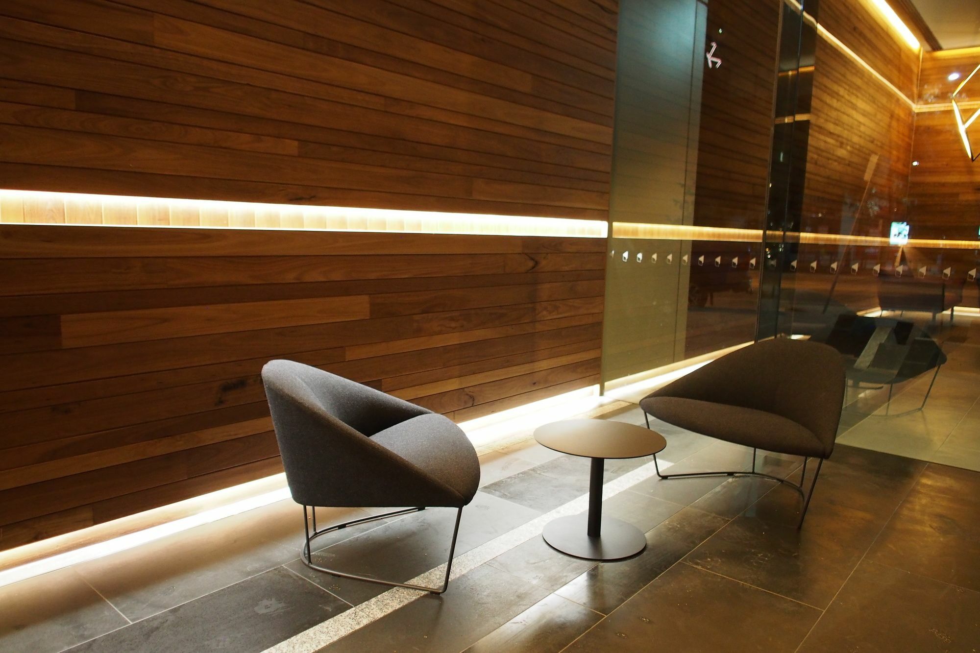 Lux Docklands Waterfront Living