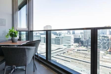 Fantastic Views, 2 B/r, 2 Bath With All New Furniture