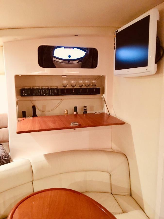 Luxury On The Water