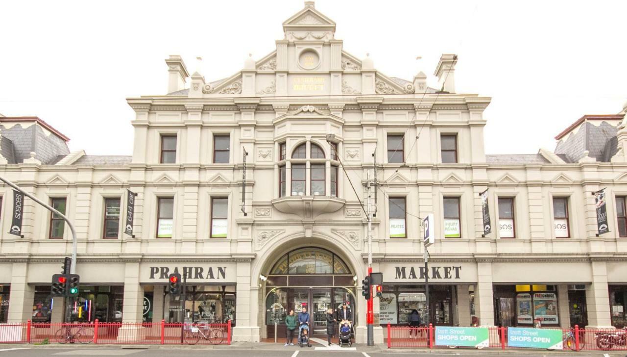 Apartment South Yarra View With Car Park, Amazon Alexa, Spotify, Netflix, And Wifi *