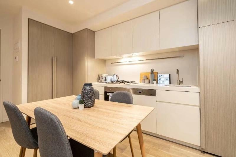 Stunning Opera Apartment-st Kilda Rd Apartment Melbourne