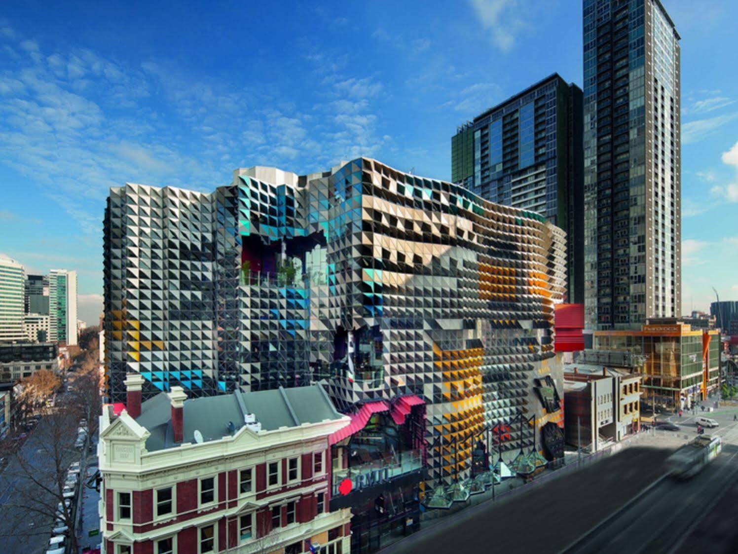 Student Village 3* Melbourne