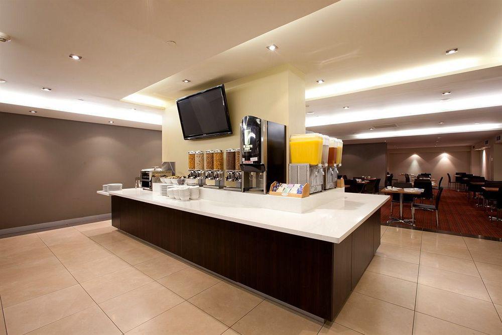 Atlantis 4* Melbourne
