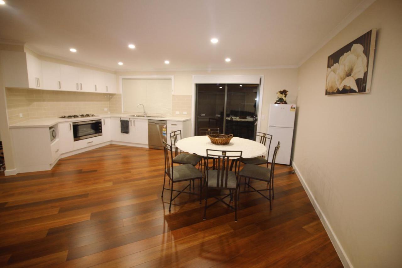 Silver House - Airport - 7 Minutes From Airport