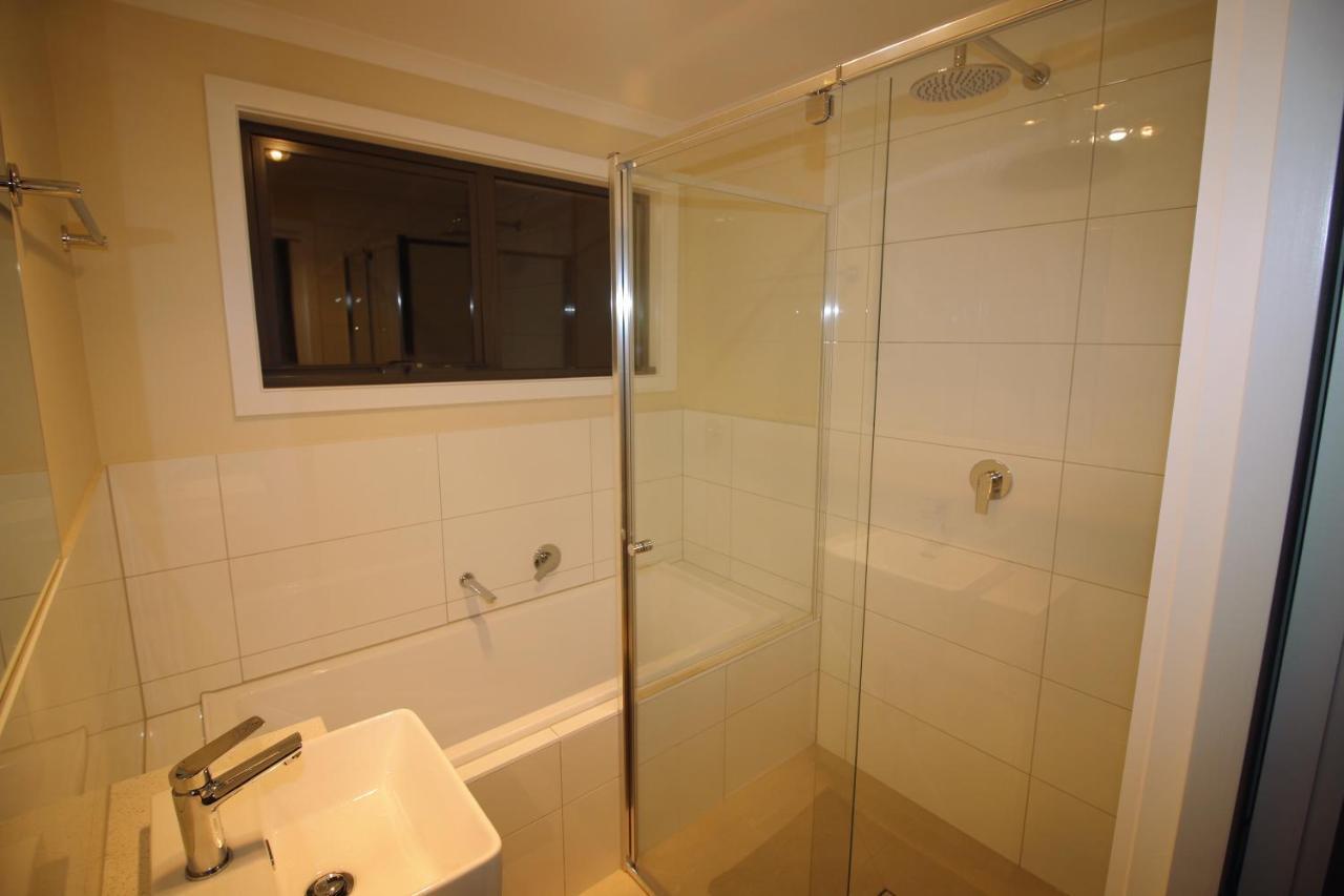 Silver House - Airport - 7 Minutes From Airport