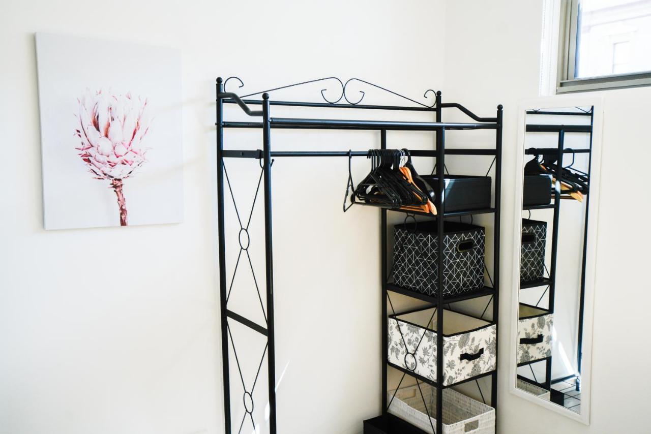 U201 Brunswick Living Floor Balcony Close To And Cbd Free Wifi Tram At Doorstep * Melbourne
