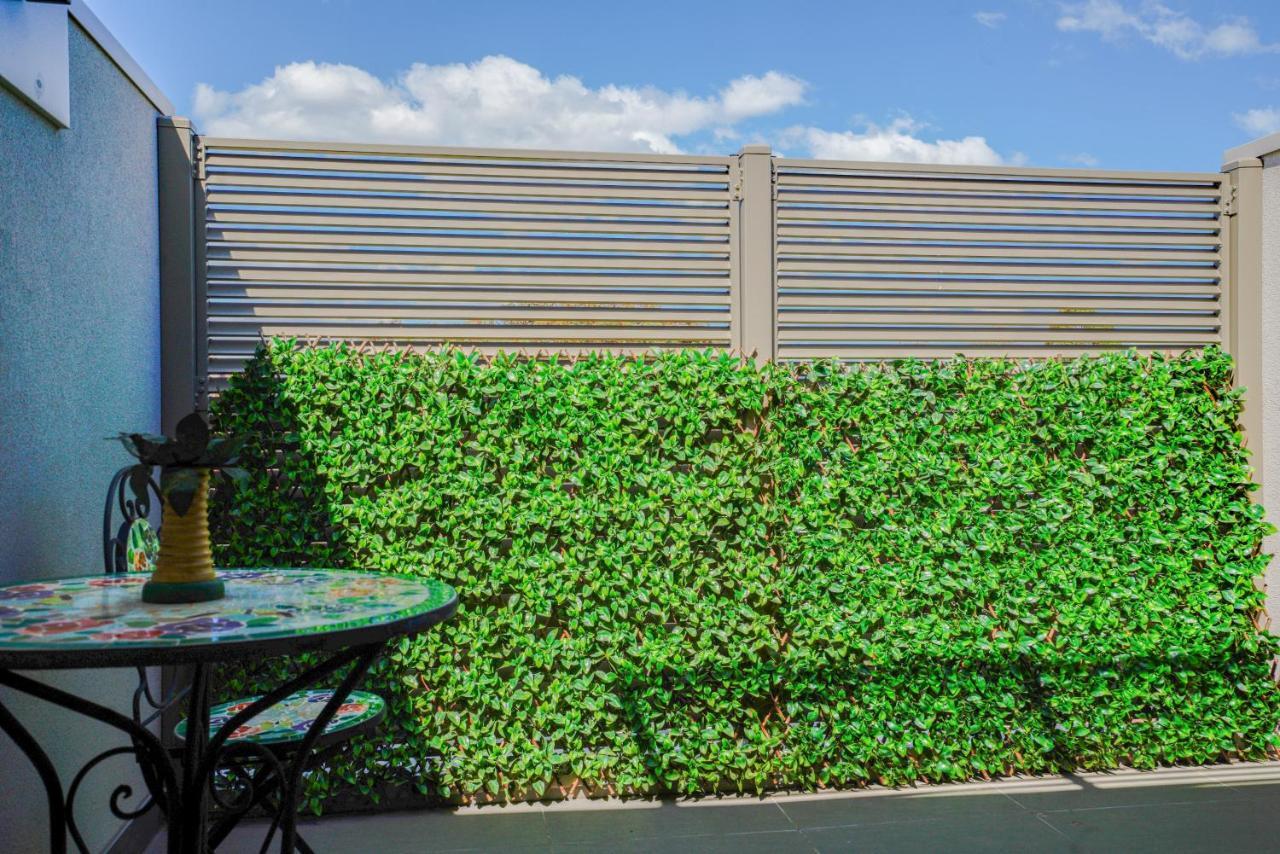 U201 Brunswick Living Floor Balcony Close To And Cbd Free Wifi Tram At Doorstep Apartment *