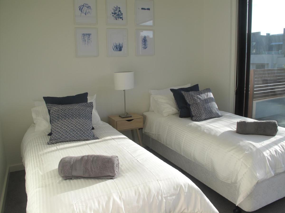 Modern 3 Bedroom Apt With Free Parking, Netflix, Wifi & Welcome Wine By Bnb Pro * Melbourne