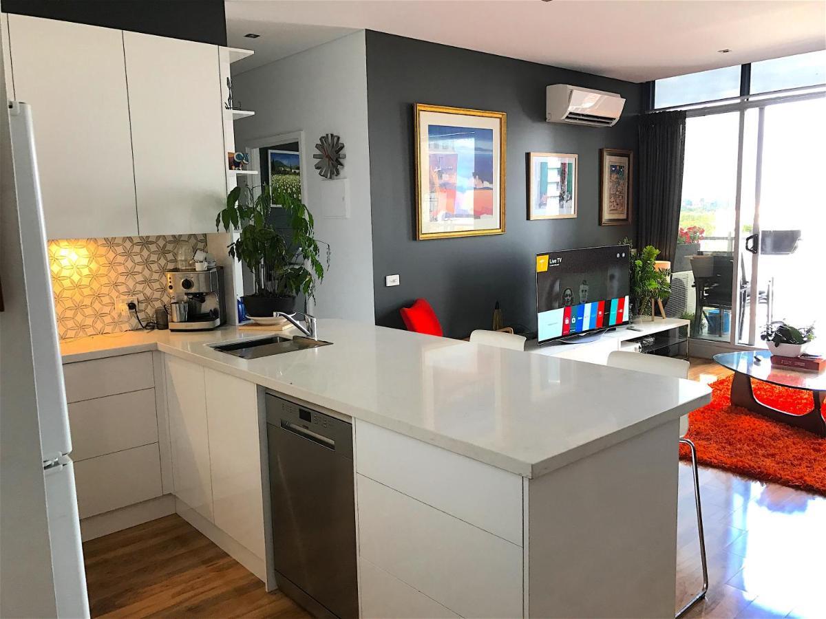 Port Bayview Apartment *