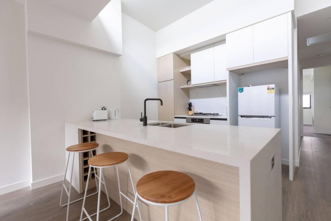 Elegant Stylish Living@mooneeponds Wifi/parking Melbourne