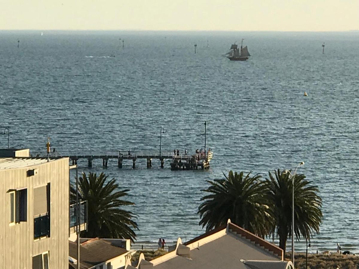 Port Bayview * Melbourne