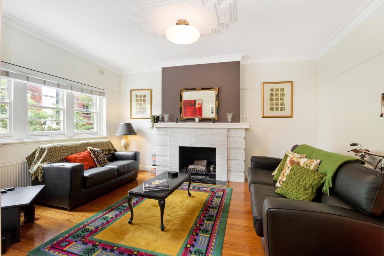 Lovely Classic Steps From Apartment *